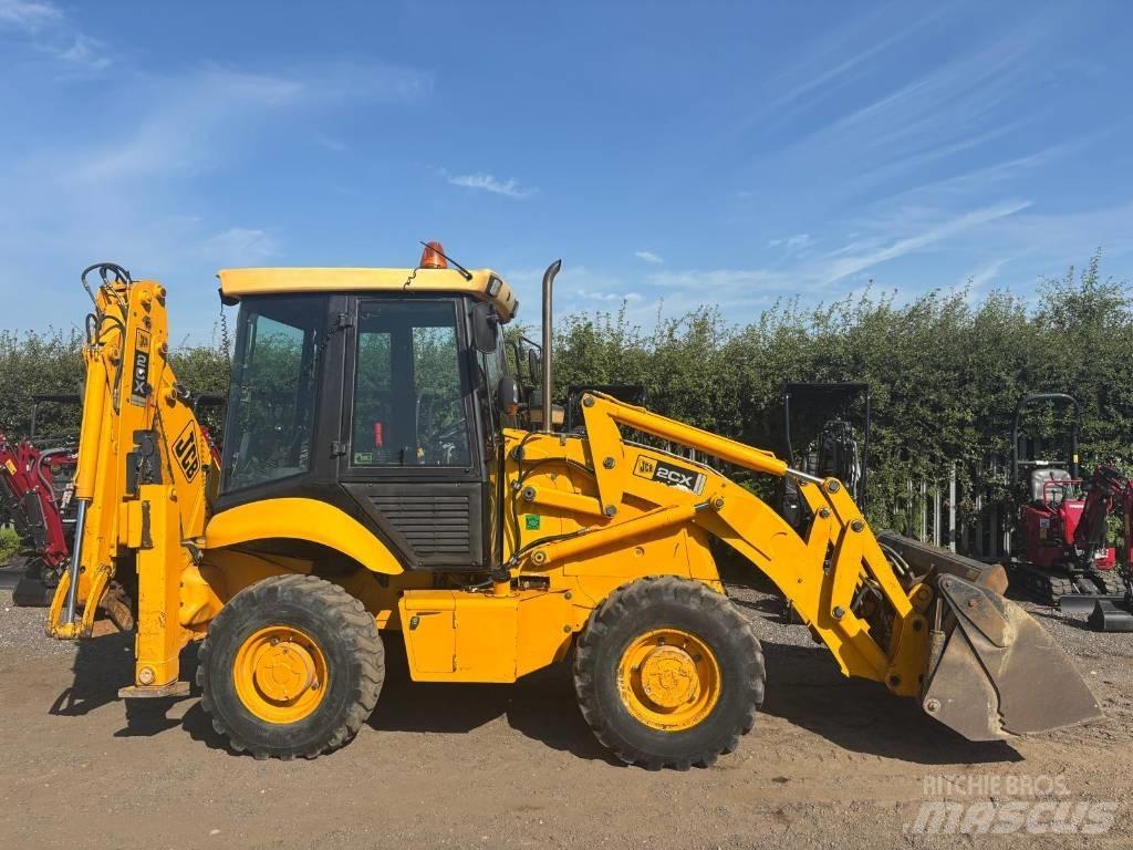 JCB 2CX Koparko-ładowarki