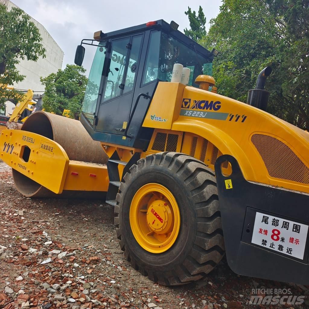 XCMG XS 223 J Walce jednobębnowe