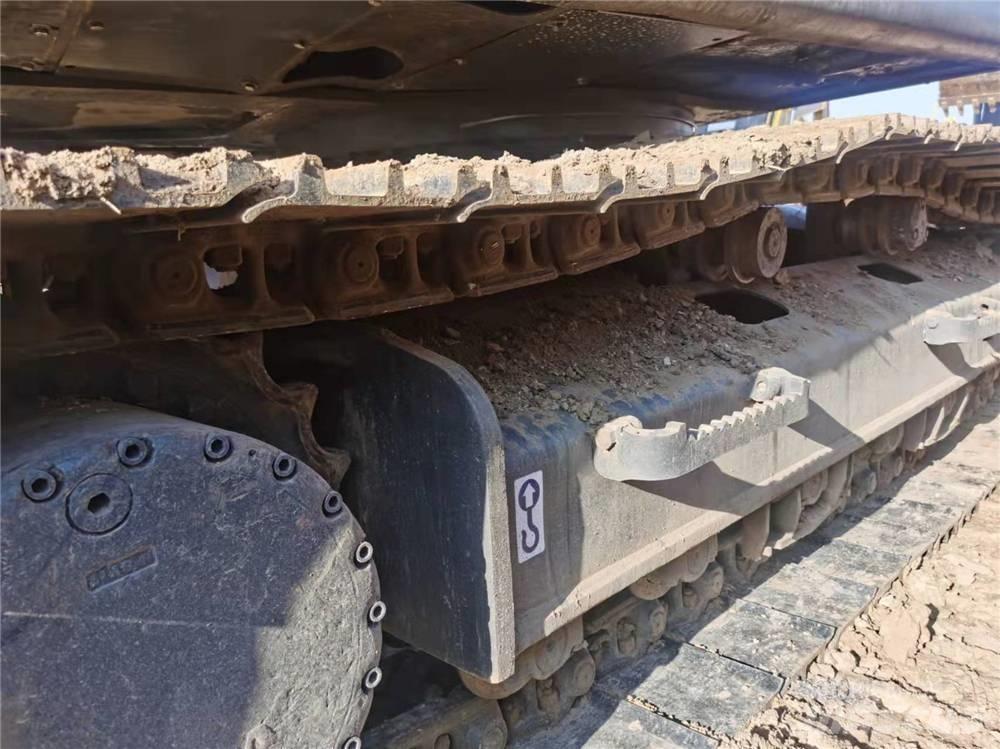 Volvo EC210D Koparki gąsienicowe