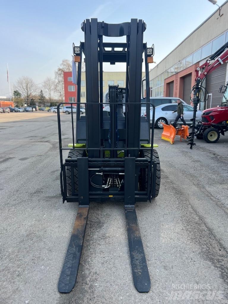 Clark S 30 L Wózki LPG