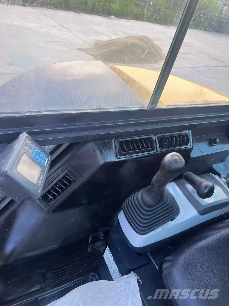 Komatsu PC 40 MR Koparki gąsienicowe