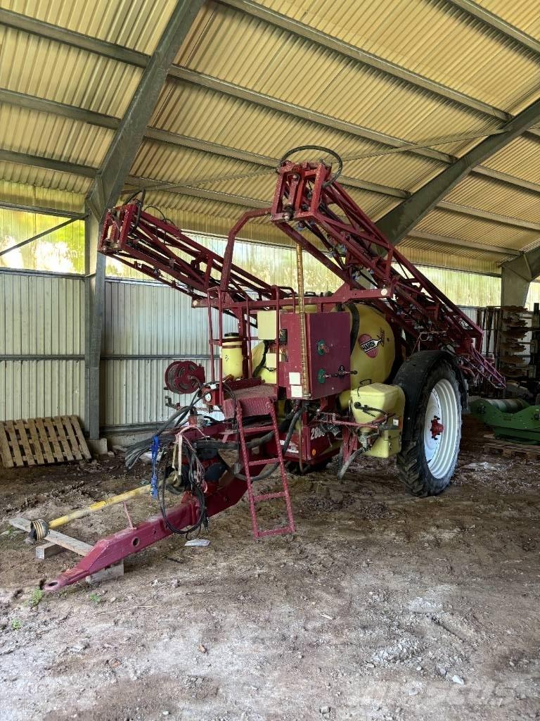 Hardi 2800 Opryskiwacze zaczepiane
