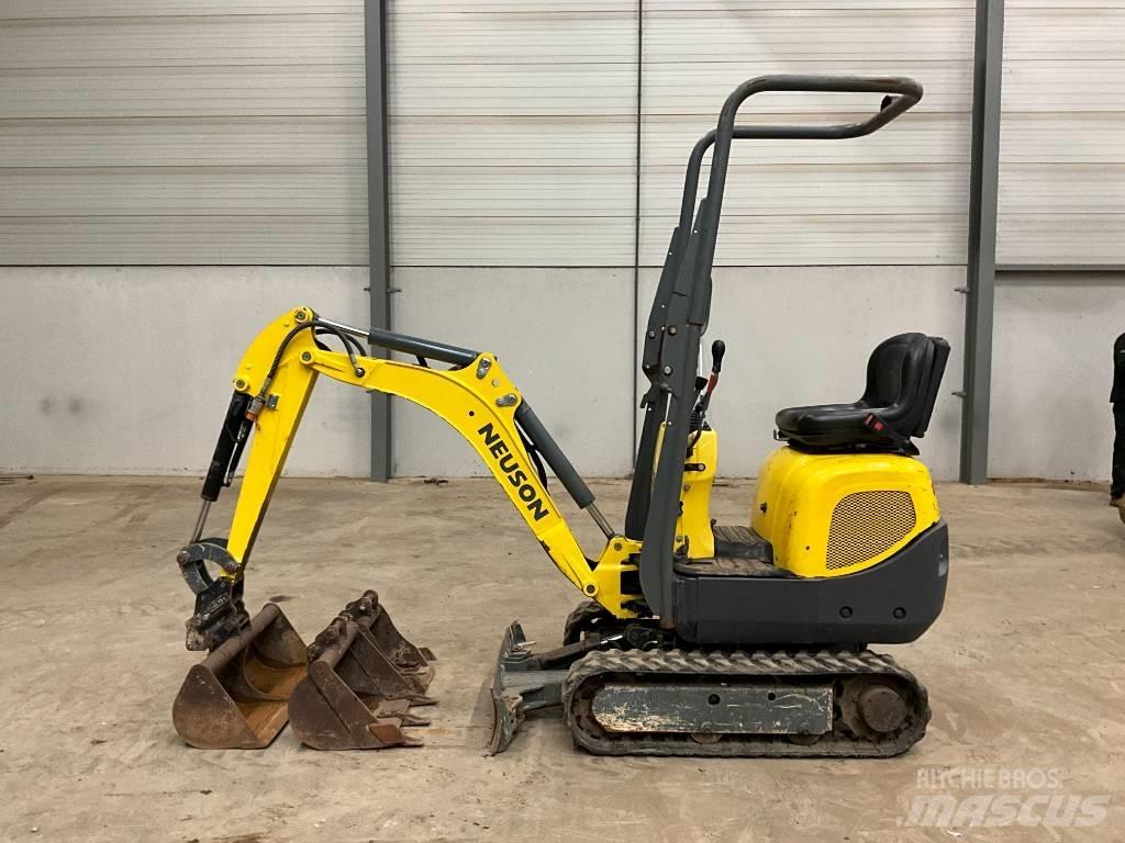 Neuson 803 Minikoparki