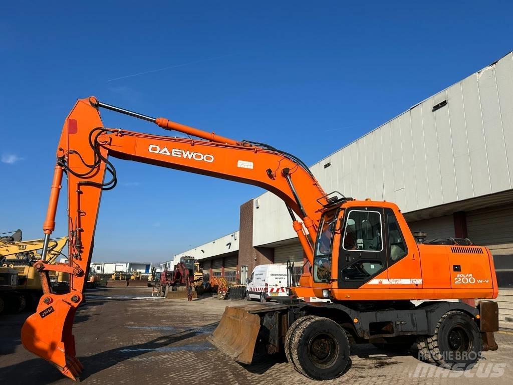 Daewoo Solar 200WV Koparki kołowe