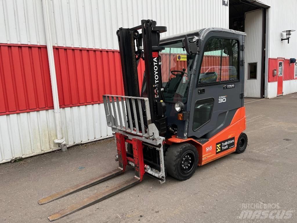 Toyota 8 FBMKT 30 Wózki elektryczne