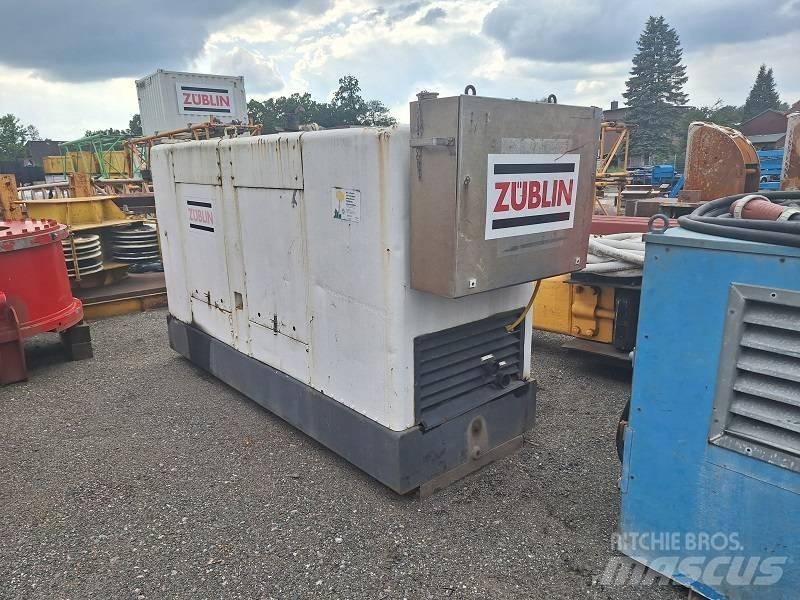 IHC SYSTEM P-220 Agregaty prądotwórcze Diesla
