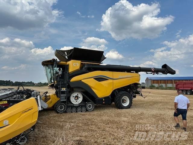 New Holland CR11 Kombajny zbożowe