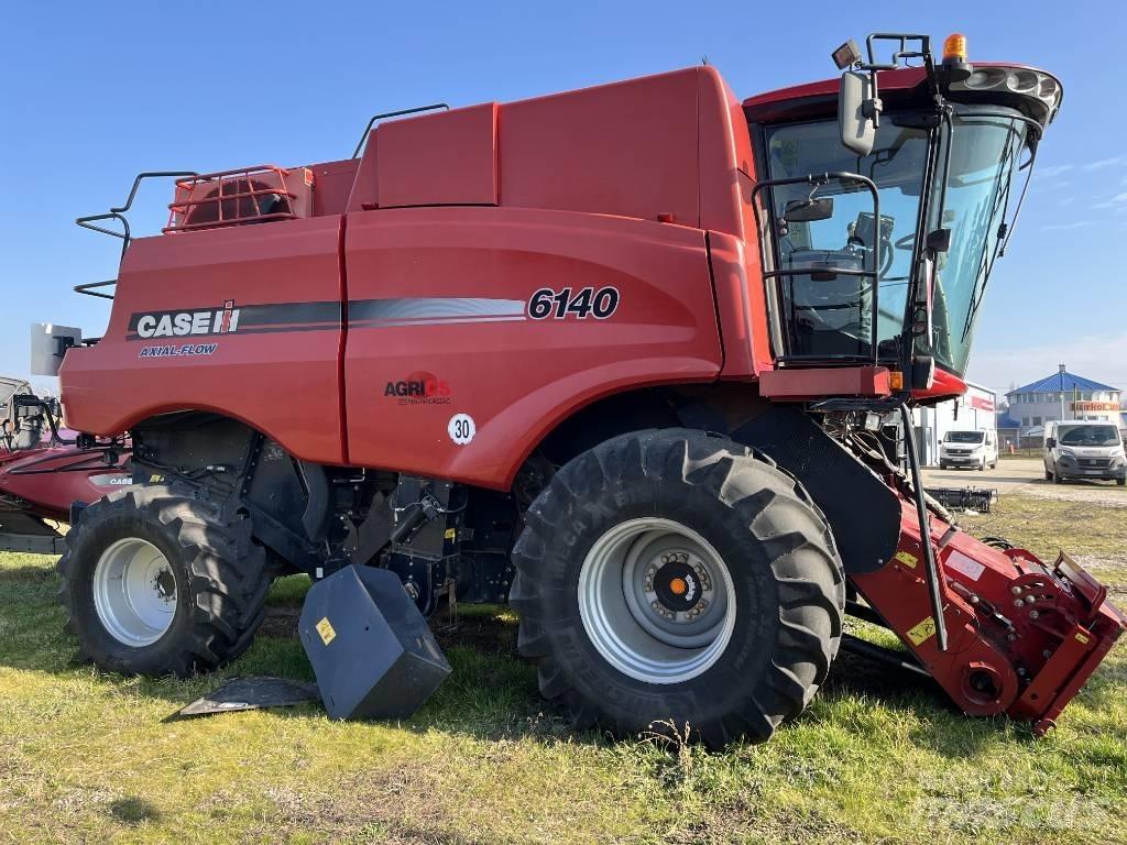 Case IH AF6140 Kombajny zbożowe