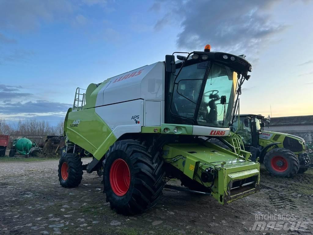 CLAAS Tucano 440 Kombajny zbożowe