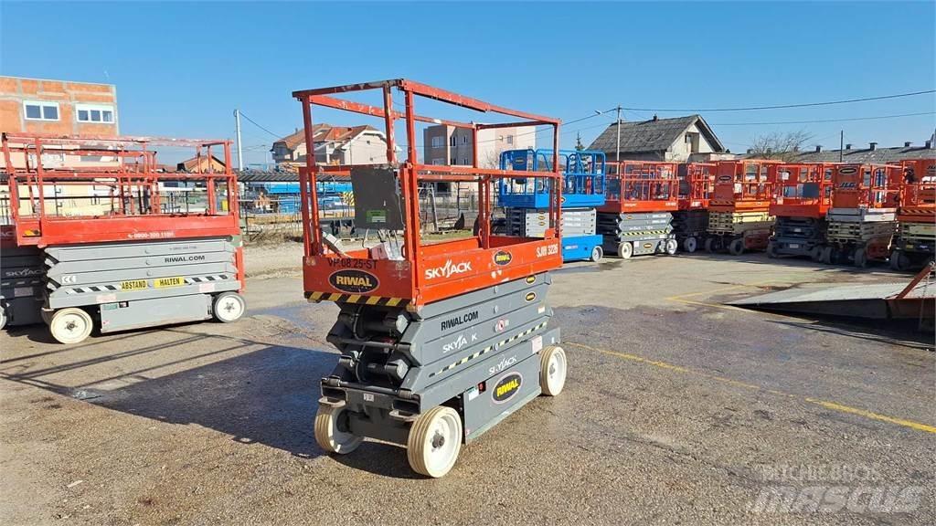 SkyJack SJIII3226 Podnośniki nożycowe