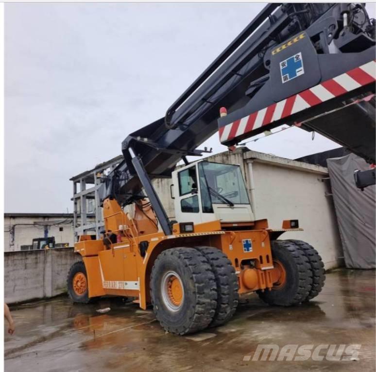 Ferrari 278 Wózki typu Reachstacker