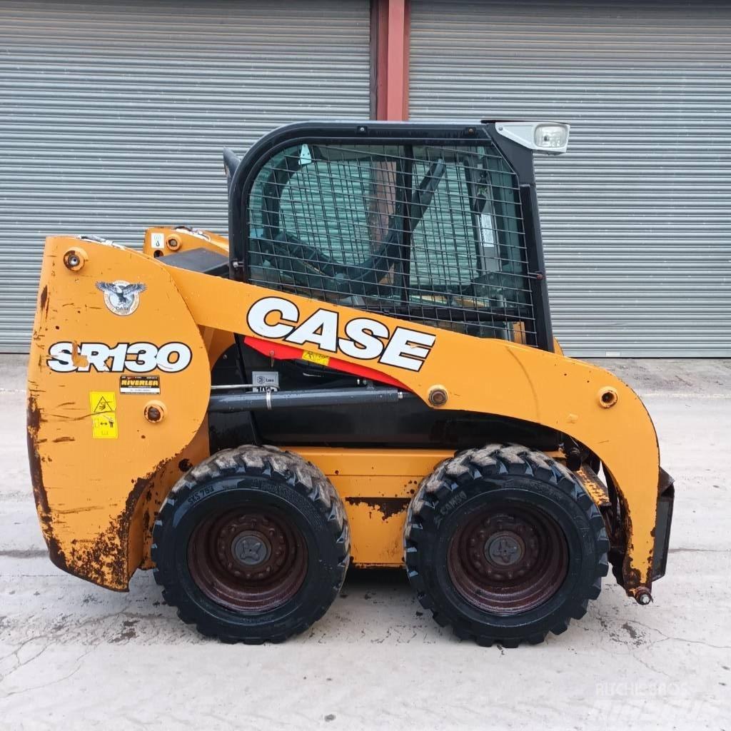 CASE SR 130 Ładowarki burtowe