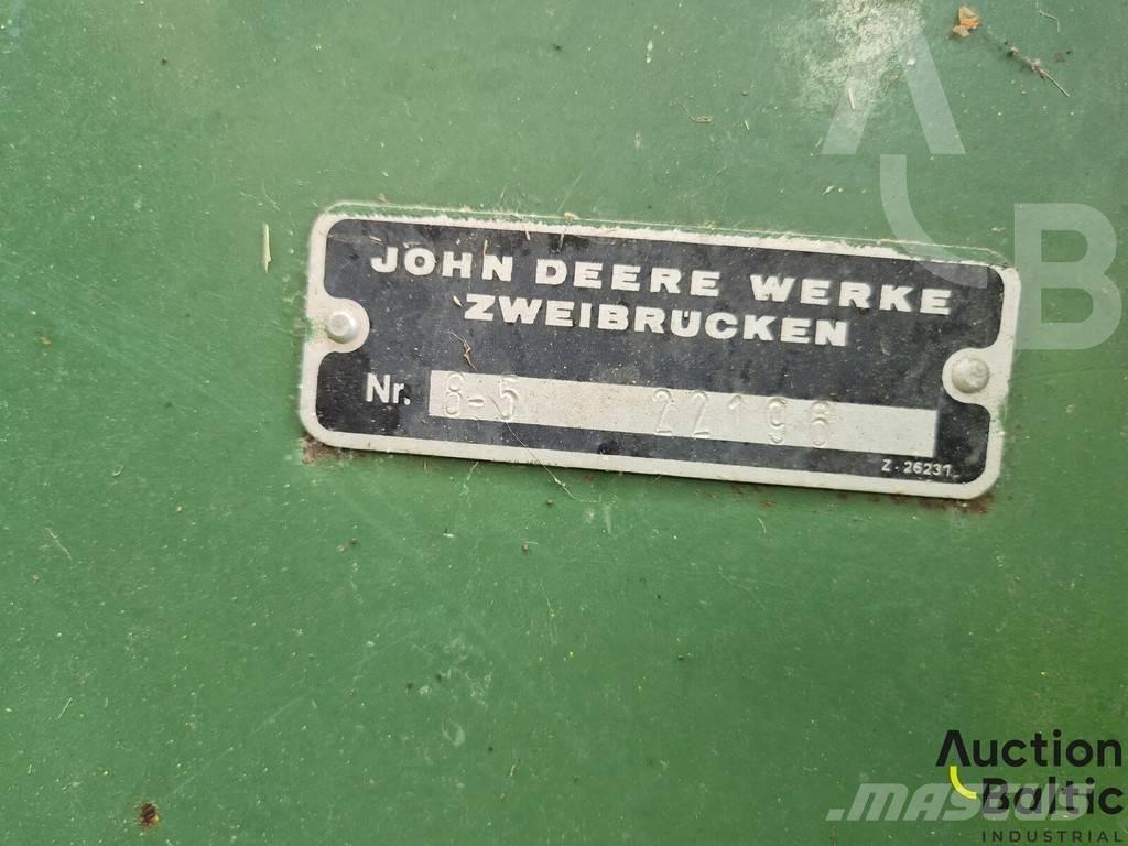 John Deere 935 Kombajny zbożowe