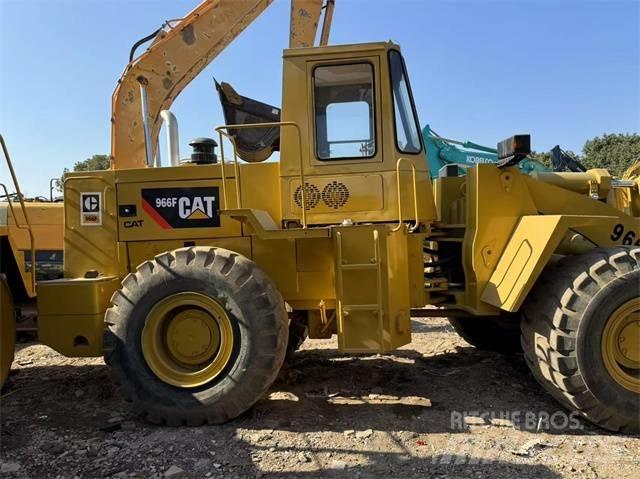 CAT 966 F Ładowarki kołowe