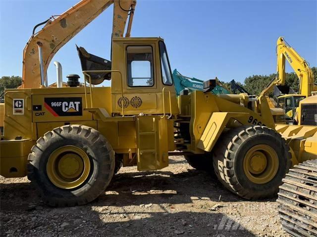 CAT 966 F Ładowarki kołowe