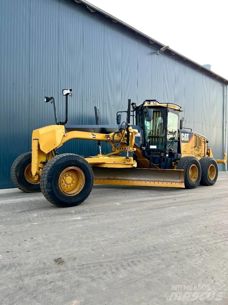 CAT 140M Równiarki