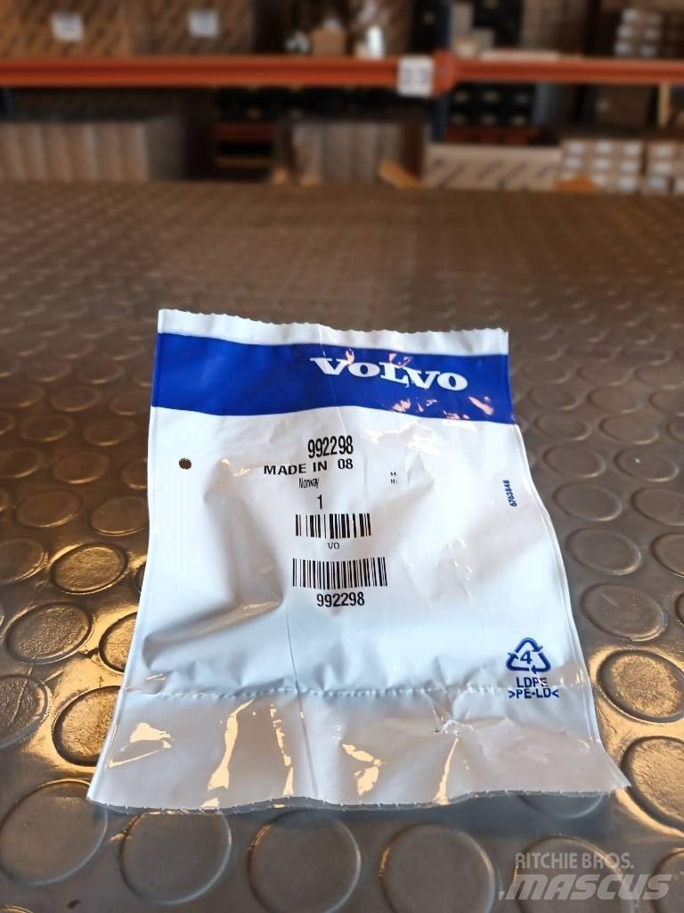 Volvo NIPPLE 992298 Transport - Inne