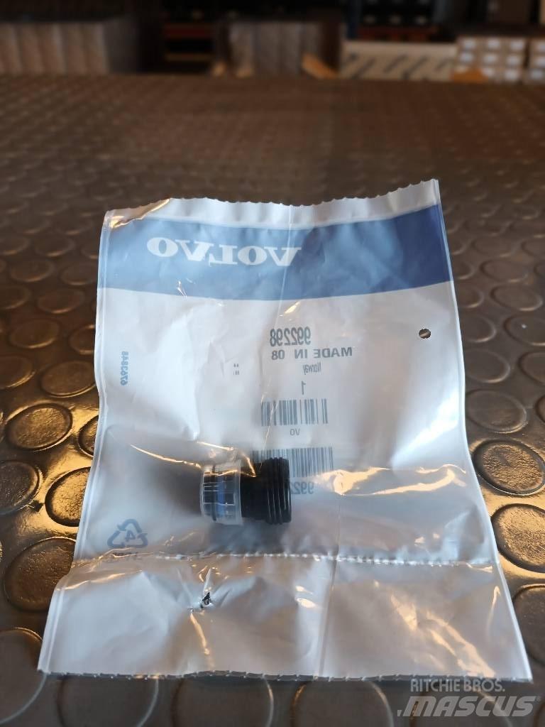 Volvo NIPPLE 992298 Transport - Inne