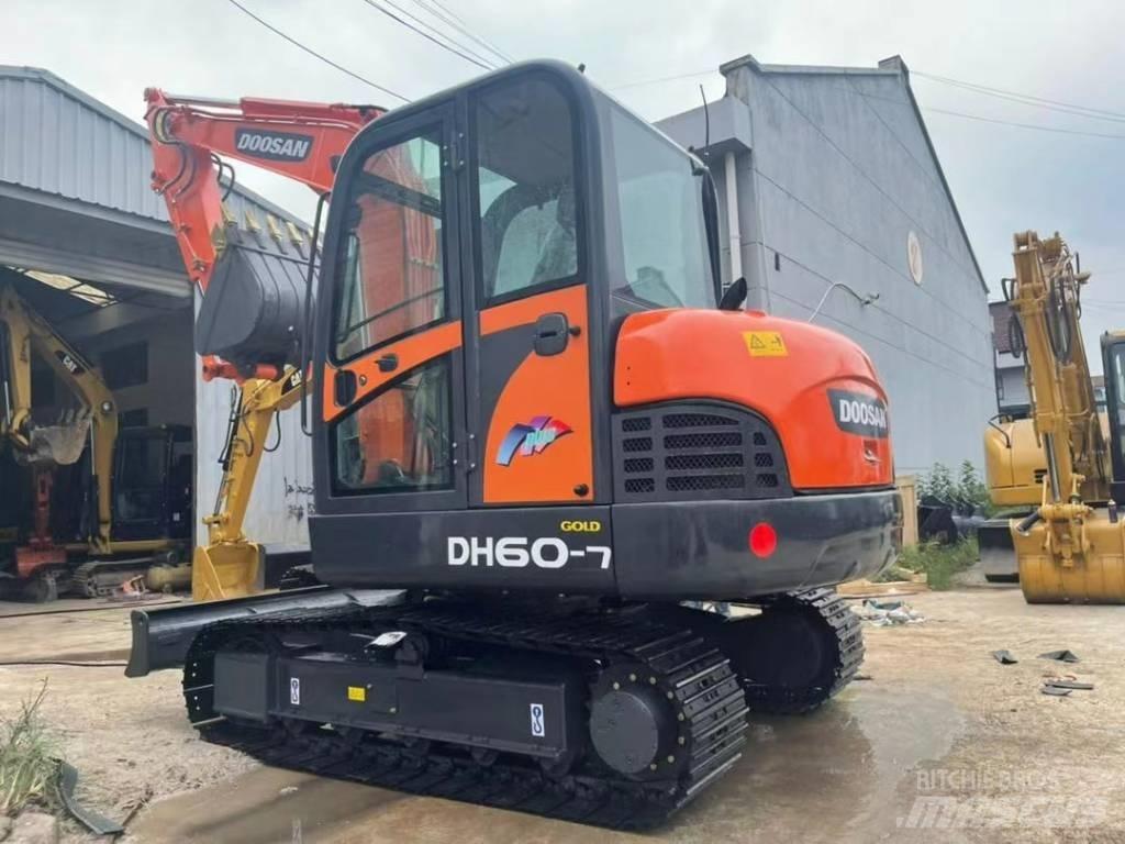Doosan DH 60 Minikoparki
