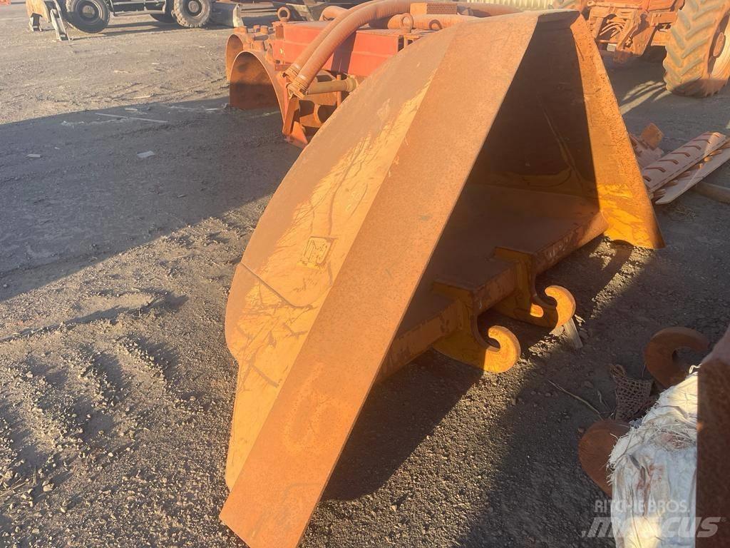 CAT 320 E Koparki gąsienicowe