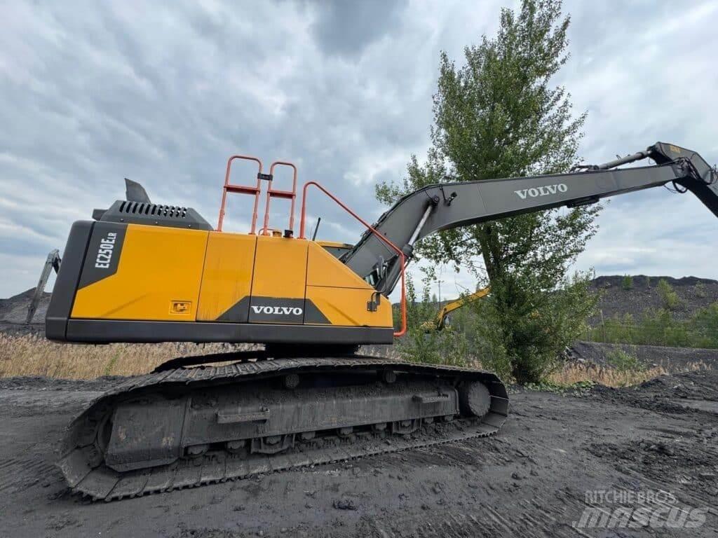 Volvo EC250ELR Koparki gąsienicowe