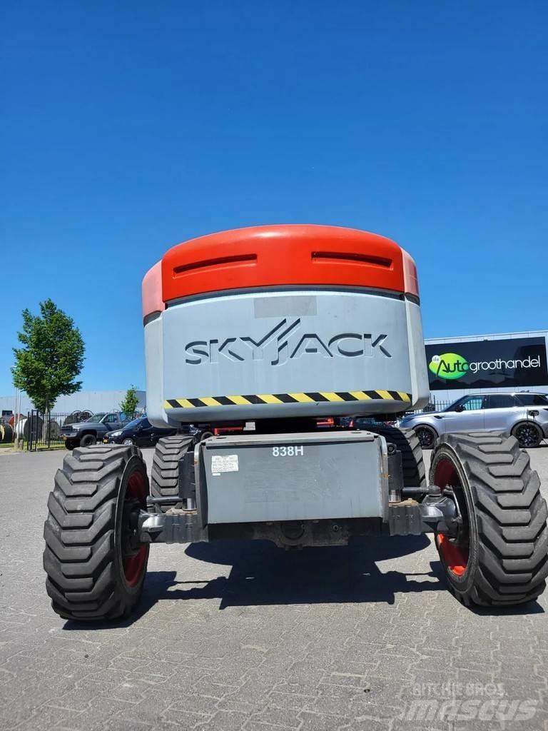 SkyJack SJ 46AJ Podnośniki przegubowe