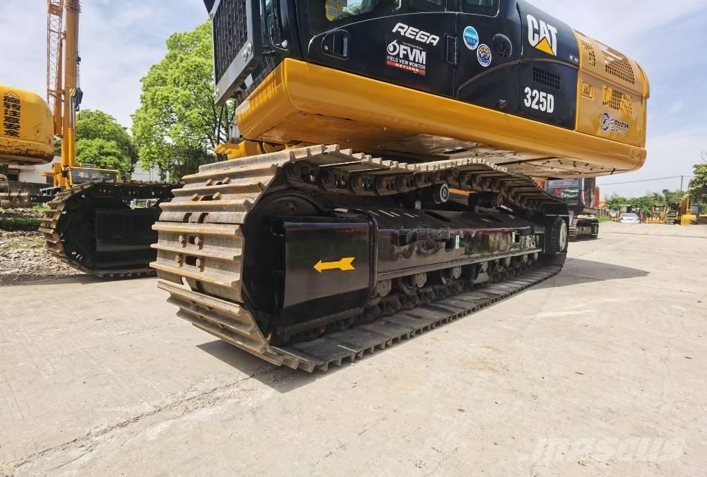 CAT 325 D Koparki gąsienicowe