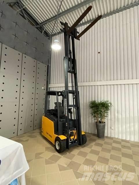 Jungheinrich EFG 218 Wózki elektryczne