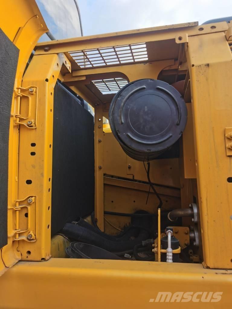 Komatsu PC 220-7 Koparki gąsienicowe