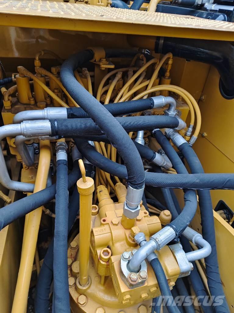 CAT 320 D2 Koparki gąsienicowe
