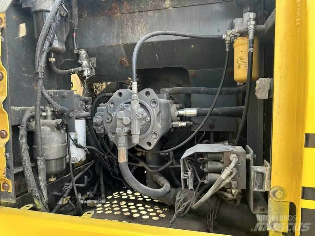 Sumitomo SH200-5 Koparki gąsienicowe