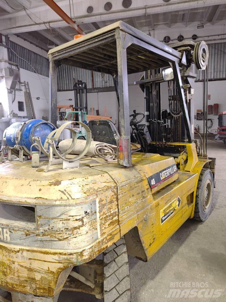 CAT GPL 40 Wózki LPG