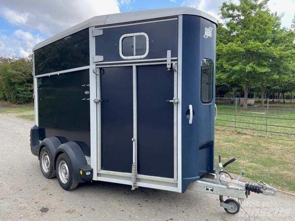 Ifor Williams HB 511 Przyczepy do przewozu zwierząt