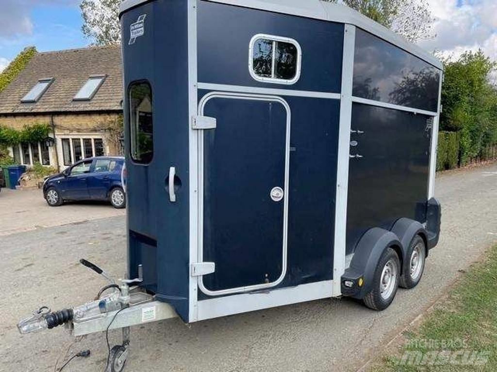Ifor Williams HB 511 Przyczepy do przewozu zwierząt