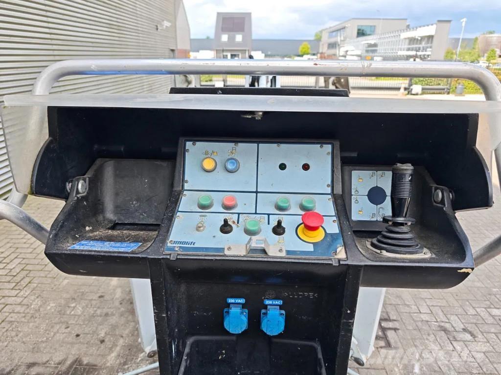 Dino 135T Podnośniki na przyczepach