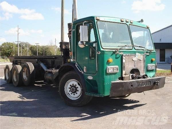 Peterbilt 320 Pojazdy pod zabudowę