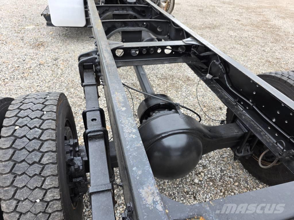 Hino 268 Pojazdy pod zabudowę