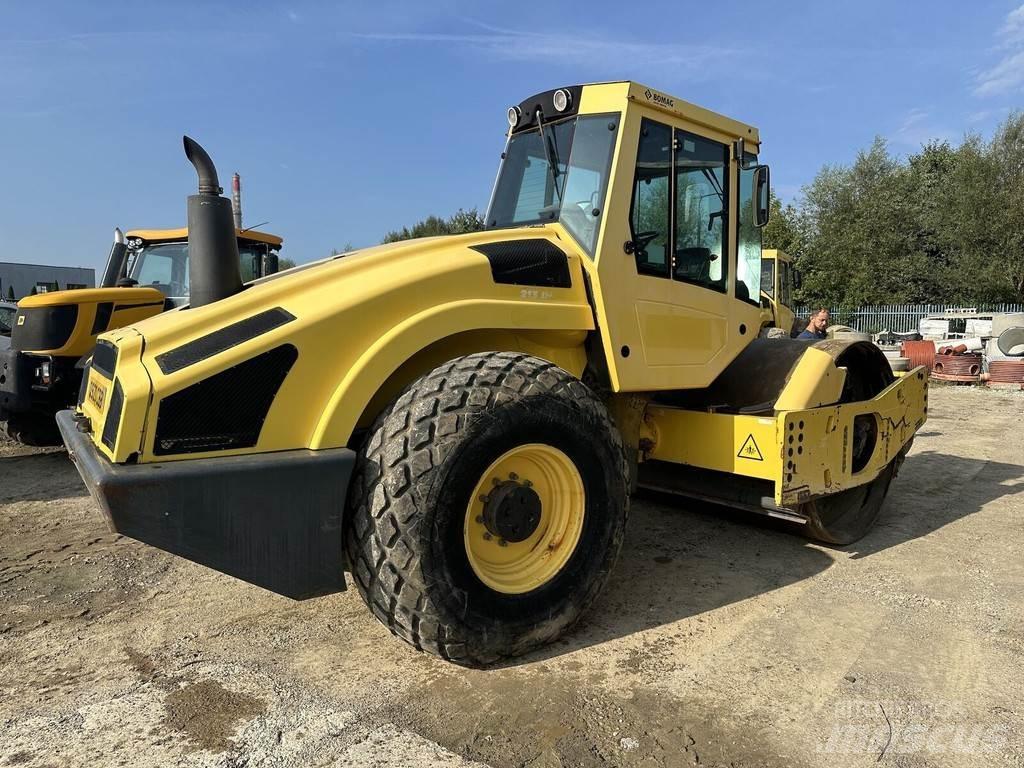 Bomag BW213-DH4 Walce jednobębnowe