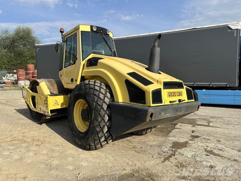 Bomag BW213-DH4 Walce jednobębnowe