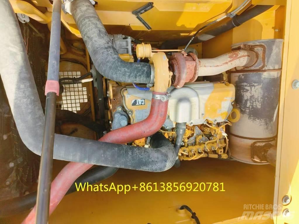 CAT 320 Koparki gąsienicowe