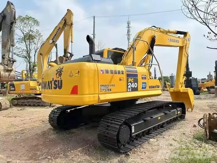 Komatsu PC240 Koparki gąsienicowe