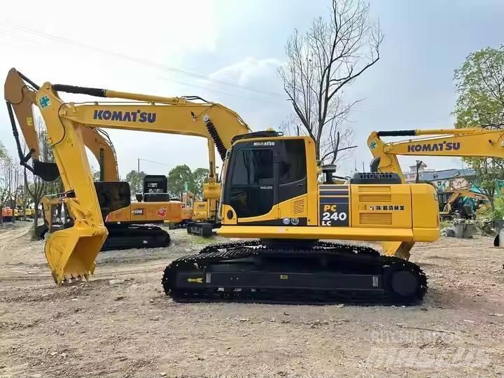 Komatsu PC240 Koparki gąsienicowe