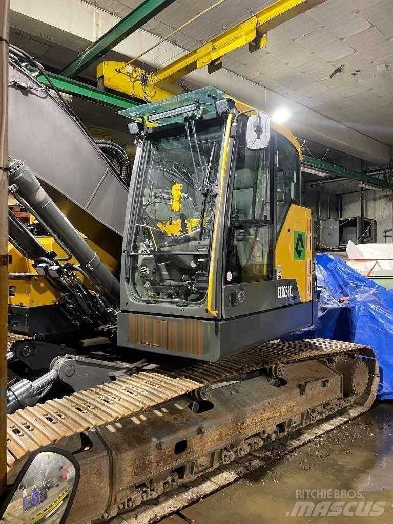 Volvo ECR 235 E Koparki gąsienicowe