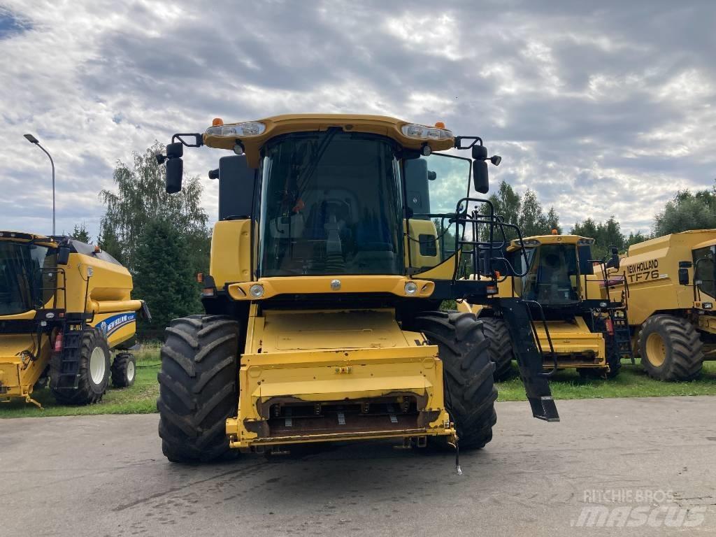 New Holland CX 8070 Kombajny zbożowe