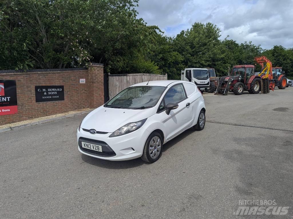 Ford Fiesta Van Busy / Vany