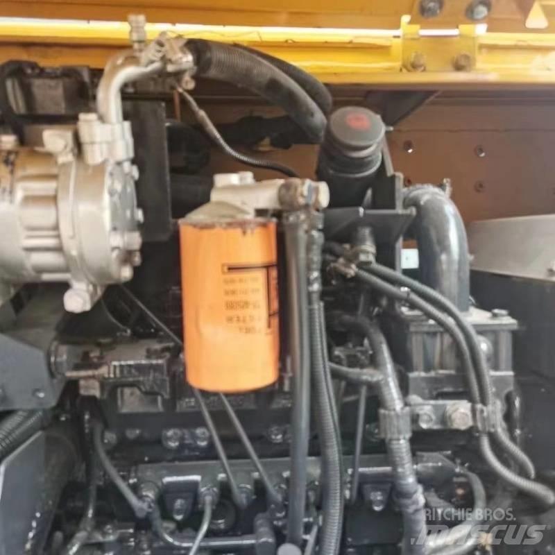Komatsu PC 60 Koparki gąsienicowe
