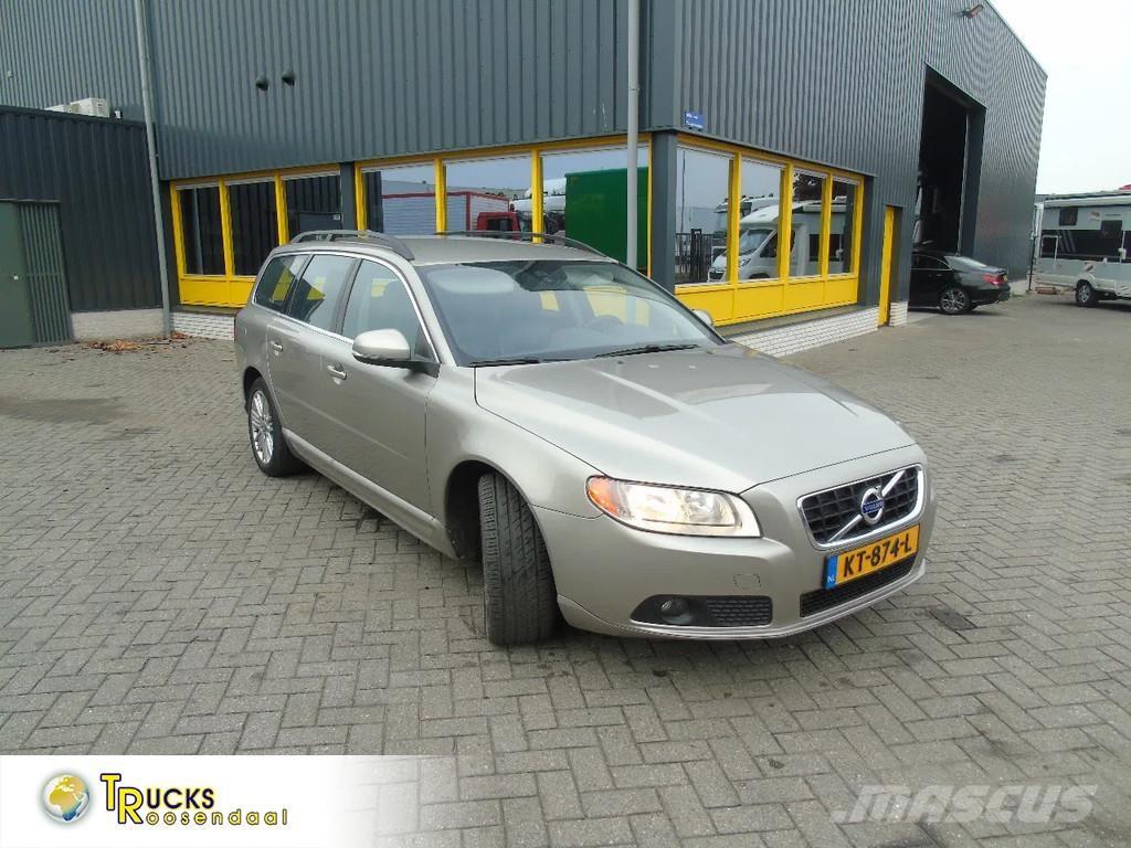 Volvo V70 + manual Samochody osobowe