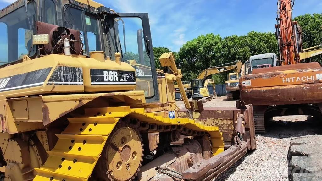 CAT D 6 R Spycharki gąsienicowe