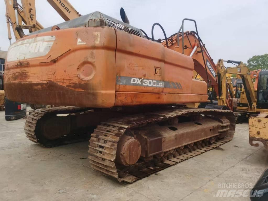 Doosan DX 300 LC Koparki gąsienicowe