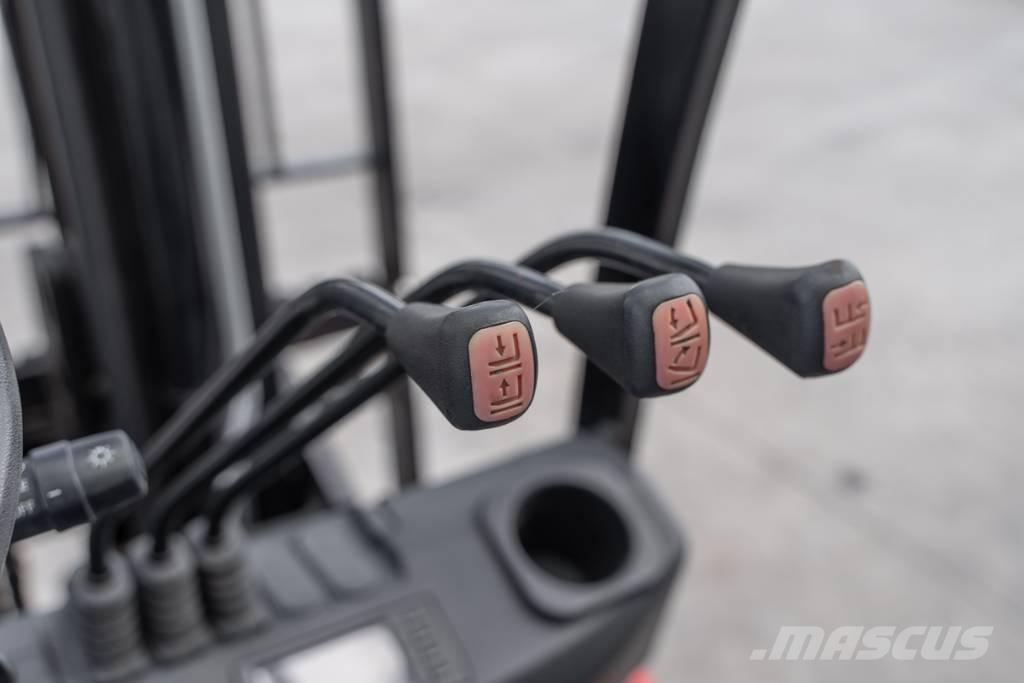 Manitou MI 30 D Wózki Diesla